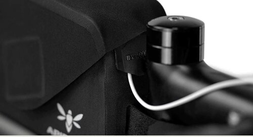 apidura トップチューブバッグ　マグネット式 国内正規品】APIDURA レーシングトップチューブバッグ（0.5L