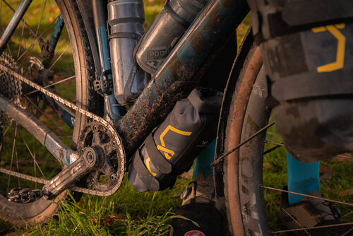 APIDURA エクスペディション フォーク パック 3L×2＋ホークケージ Expedition Cargo Cage Pack | Apidura Fork Bag